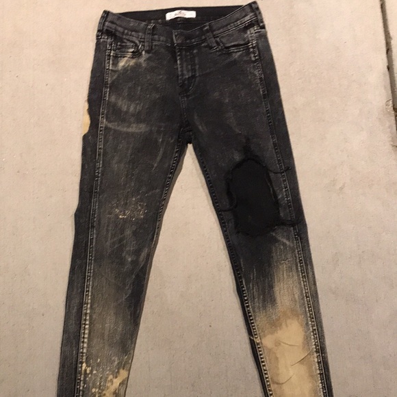 Custom-made items by aspiring artists - Picture 4 of 12